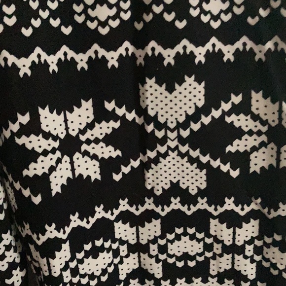 LEGGINGS - Picture 2 of 4